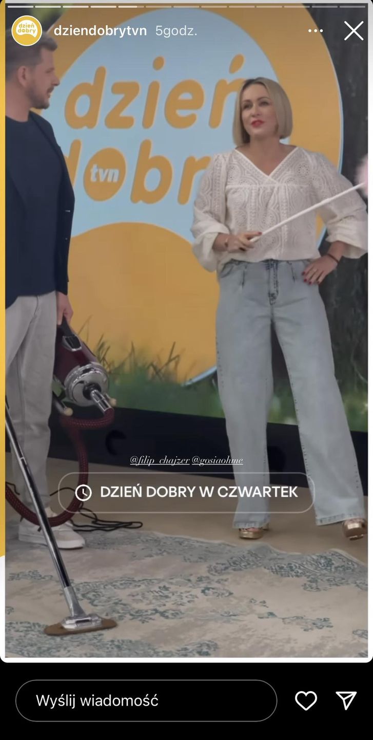 Małgorzata Ohme w ażurowej bluzce 