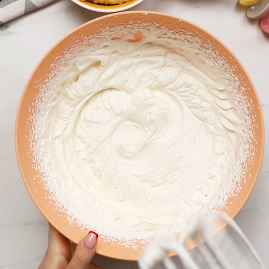 The cream for this recipe consists of just two ingredients.