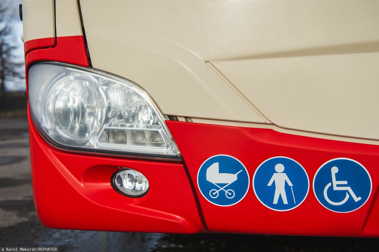 Katowice: Wracają autobusowe połączenia przesiadkowe. Przejście pod wiaduktem przy ul. Kłodnickiej znów otwarte
