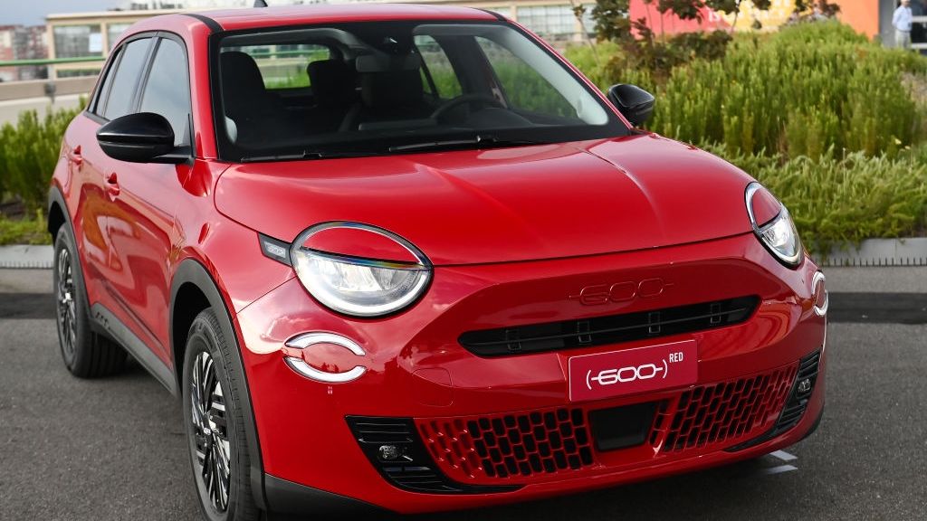 Nowy Fiat 600 mocno różni się od pierwowzoru 