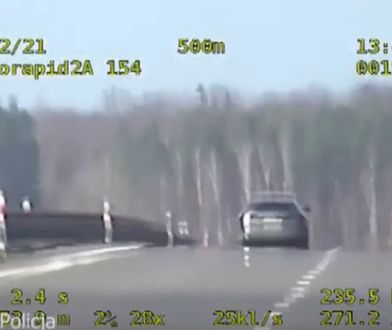 Kierowca pędził prawie 240 km/h. "Mandat by nie wystarczył"