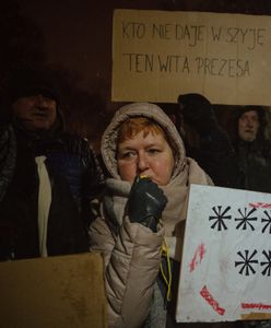 "Złodzieje! Tchórze!". Jarosław Kaczyński przyjechał na Pomorze