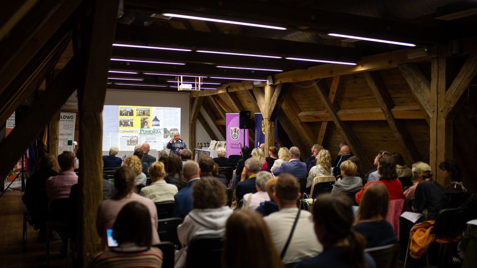 Konferencja „Kraina w kratę – przeszłość, teraźniejszość – przyszłość” w Swołowie.