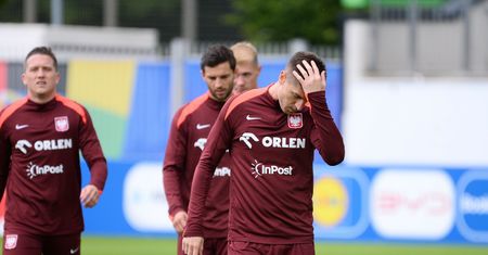 "W Niemczech taniej niż na Narodowym". Porównali ceny przekąsek
