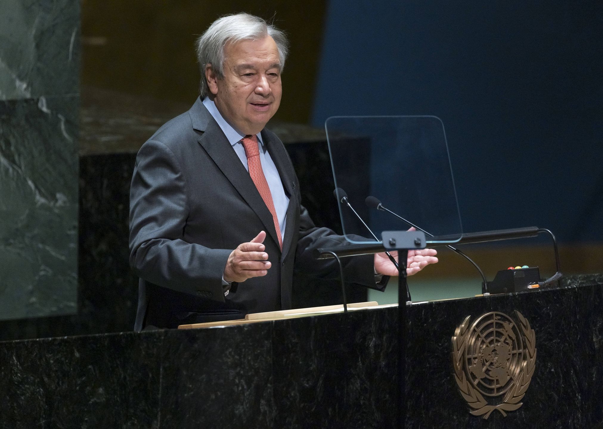 United Nations Conference Review Treaty on the Non-Proliferation of Nuclear Weapons
epa10101610 United Nations Secretary-General Antonio Guterres addresses the Tenth Review Conference of the Parties to the Treaty on the Non-Proliferation of Nuclear Weapons (NPT) at United Nations headquarters in New York, New York, USA, 01 August 2022. The NPT is an international treaty intended to prevent the spread of nuclear weapons and promote the safety of nuclear energy, with the long term objective of achieving complete disarmament.  EPA/JUSTIN LANE 
Dostawca: PAP/EPA.
JUSTIN LANE