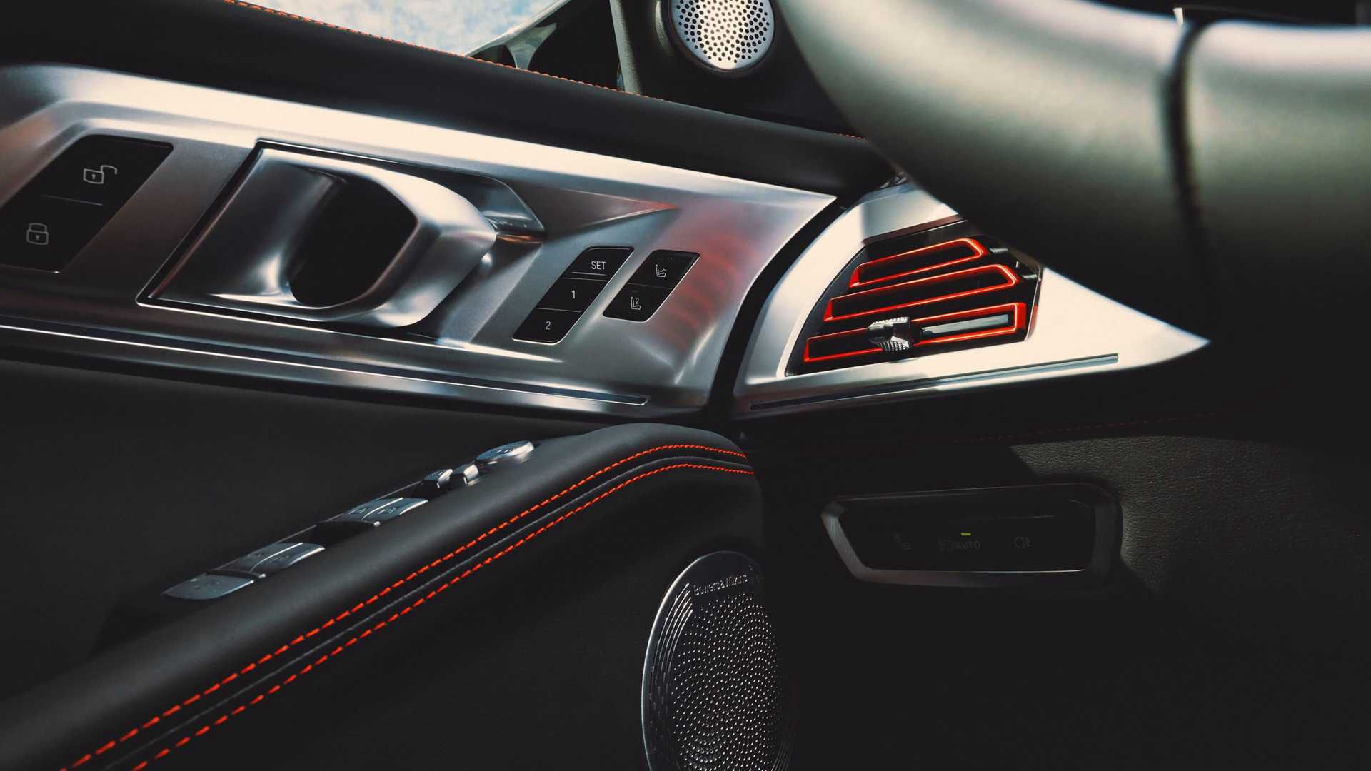 BMW XM Label Red