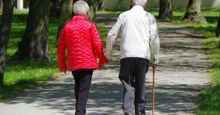 Gwałtowny wzrost liczby samobójstw seniorów. W listach pożegnalnych piszą dwa słowa