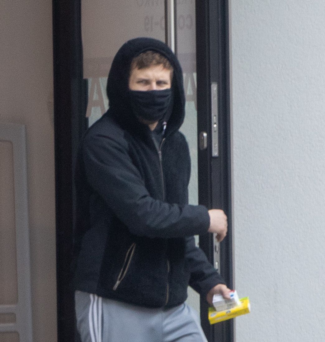 Antek Królikowski łamie przepisy