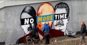 Antywojenny mural w Gdańsku popularny w sieci. "No more time"