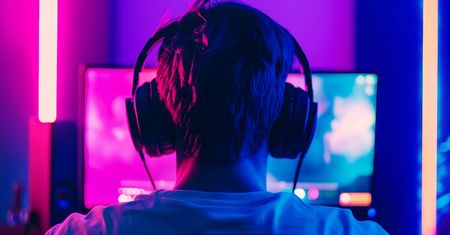 Gamingowe zestawy słuchawkowe HyperX. Jak wybrać idealny sprzęt dla graczy?
