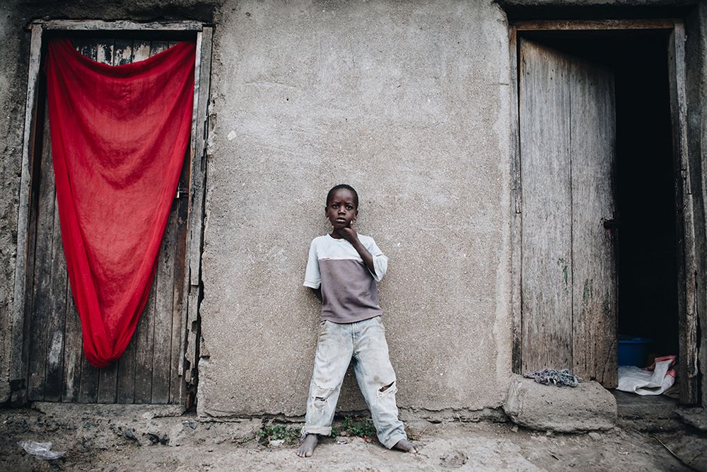 Bruno Roseti odwiedził i sfotografował fascynujące życie plemienia Luo 2