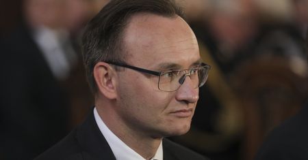 Chcą zastąpić Mikołaja Pawlaka. Znamy nazwiska możliwych kandydatów na Rzecznika Praw Dziecka