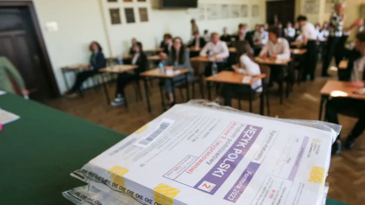  Prokuratura umorzyła śledztwo ws. publikacji zdjęć arkuszy maturalnych
