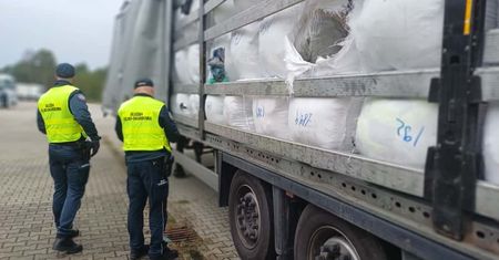 Lubuska KAS przechwyciła 20 ton nielegalnych odpadów na S3