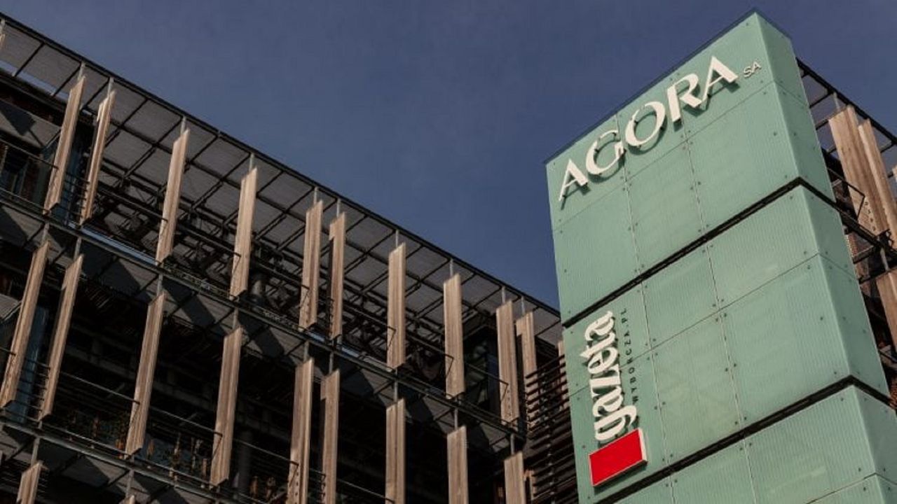 Najpierw zapowiedź zwolnień grupowych, a teraz podwyżek. Burzliwy czas w Agorze