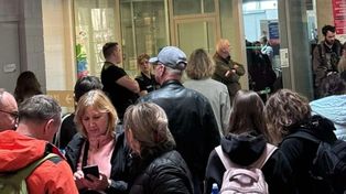 Warszawa: Ewakuacja na lotnisku Warszawa-Modlin. Przyczyną pozostawiony bagaż