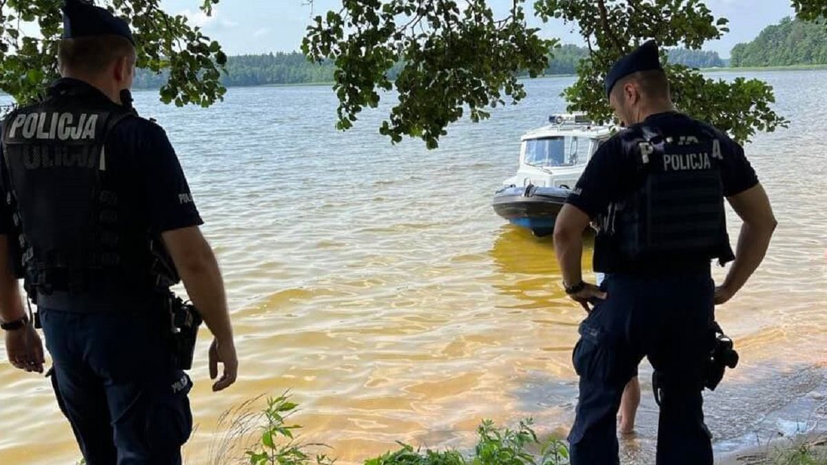 Niewybuch w korycie Dunajca - zdjęcie ilustracyjne