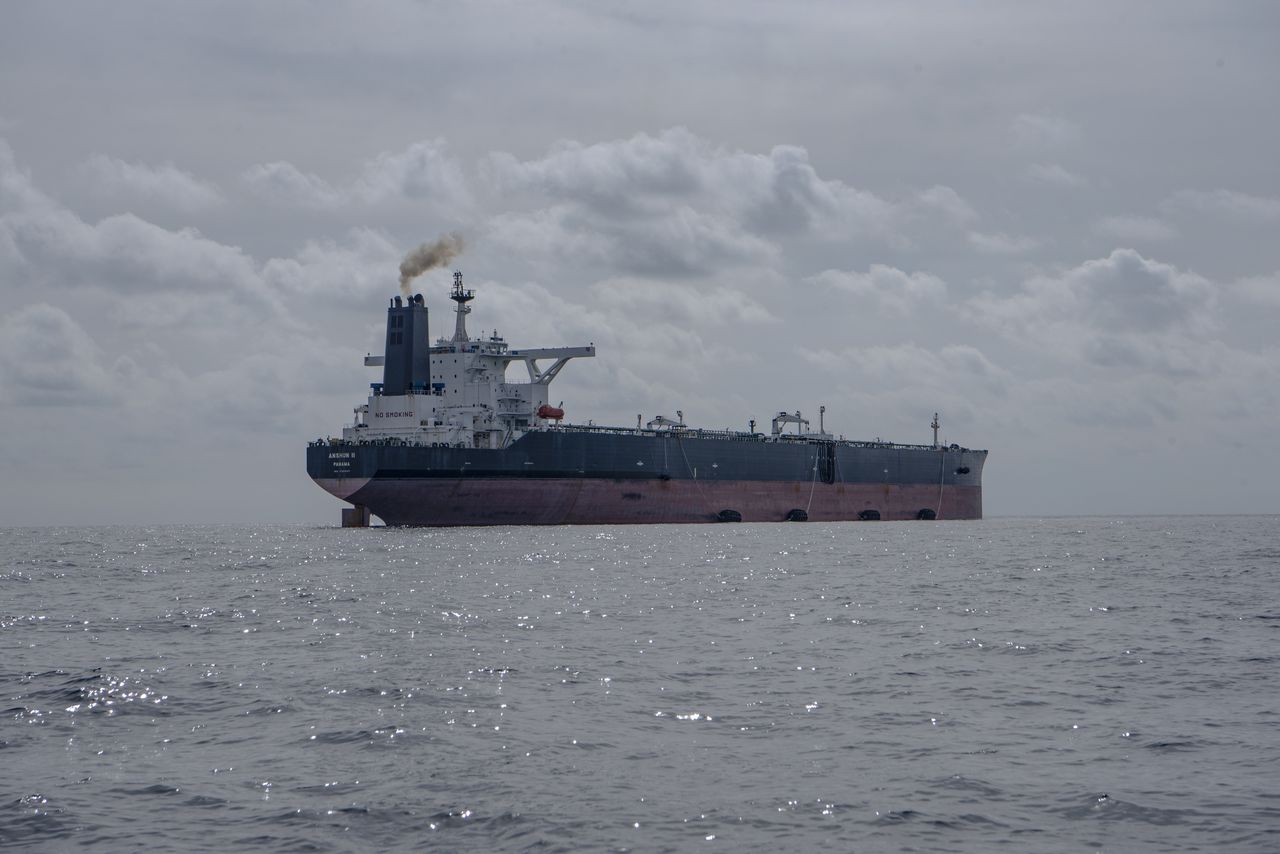 Tanker troubles averted: No environmental risk off Finland