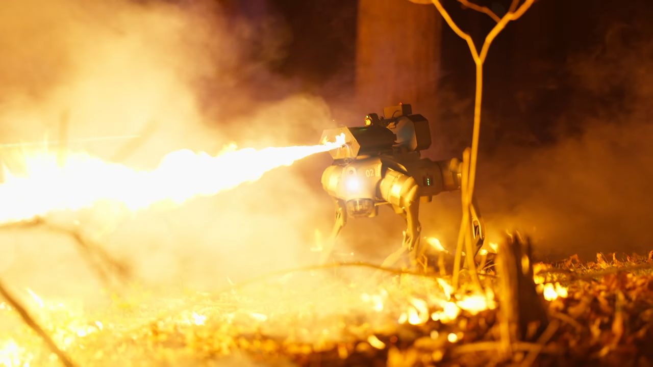 Robo-pies z miotaczem ognia. Każdy może go kupić za 9500 dolarów