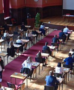 Próbna matura 2023. Uczniowie zmierzą się z językiem polskim