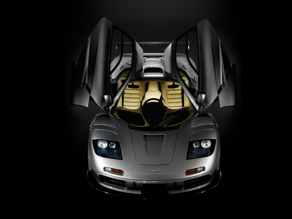 McLaren F1 z pakietem aerodynamicznym