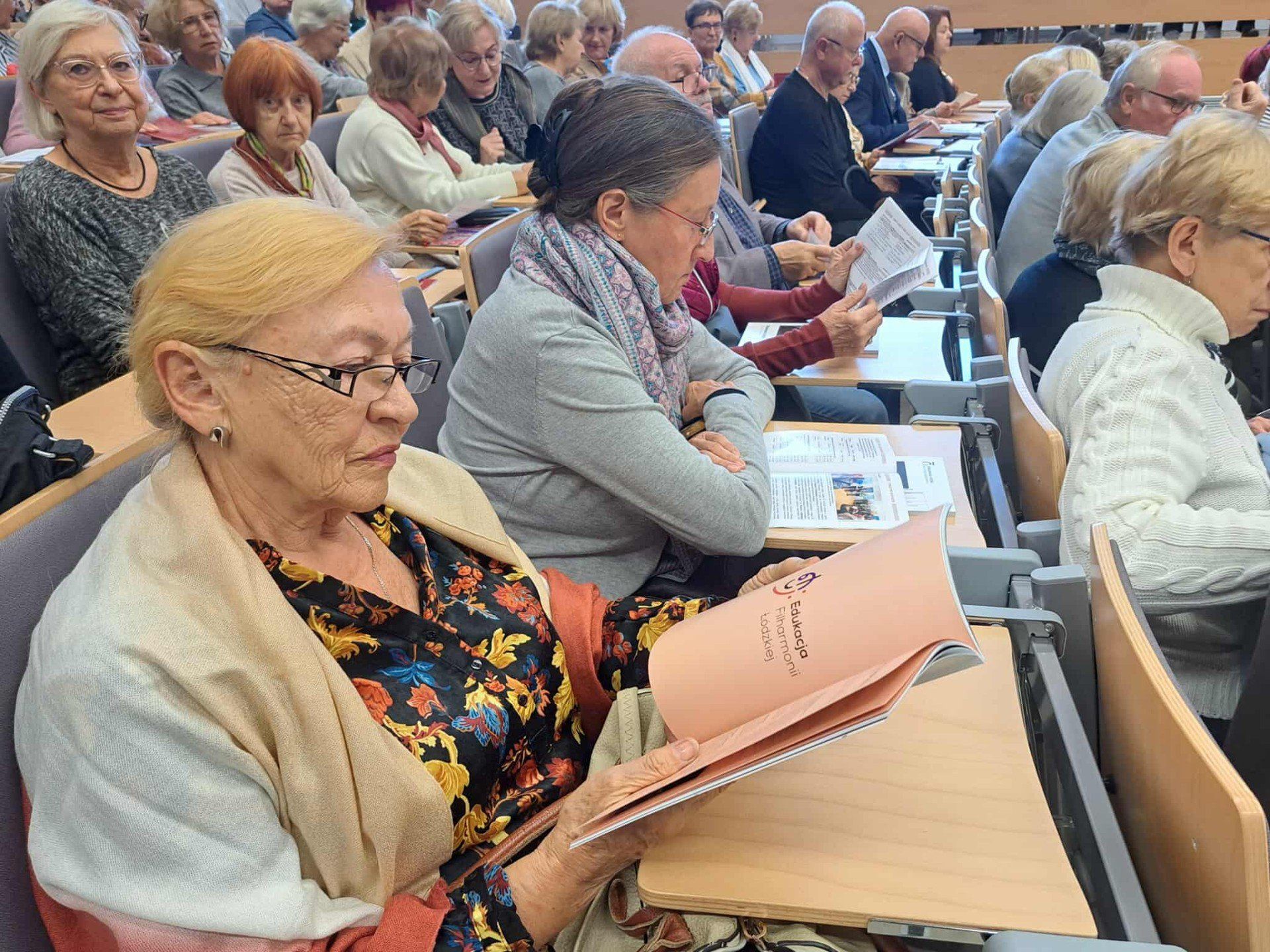 Łódzki Uniwersytet Trzeciego Wieku UŁ zainaugurował nowy rok akademicki. Aula wypełniona była do ostatniego miejsca!