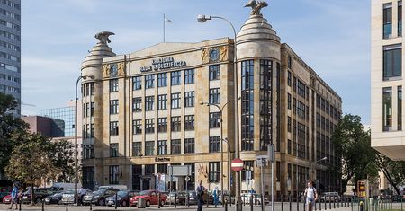 Warszawa. Kara za prowadzenie prac budowlanych w "Domu pod Orłami"