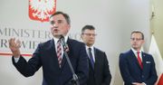 Wiceminister dał garnki z Funduszu Sprawiedliwości. W gminie do dziś wspominają gest Ziobry