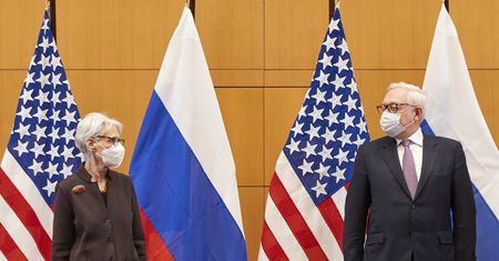 Rozmowy Rosja - NATO. "Igranie z ogniem nie jest w interesach USA"