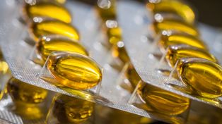 Kiedy najlepiej brać witaminy? Wiele osób robi to źle