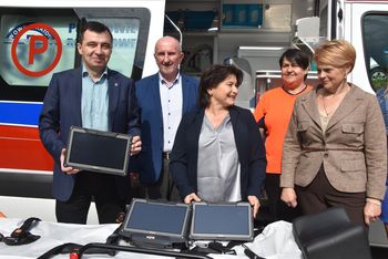 Miasto kupiło ratownikom z pogotowia specjalistyczne tablety medyczne. Urządzenie skraca czas reakcji na wezwanie