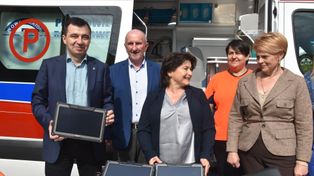Miasto kupiło ratownikom z pogotowia specjalistyczne tablety medyczne. Urządzenie skraca czas reakcji na wezwanie