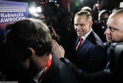 PiS pod ostrzałem kandydatów, w sztabie chaos. Szczególnie zabolała krytyka Mentzena