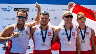 Srebro mistrzostw Europy dla zawodnika AZS UMK Toruń. Mirosław Ziętarski na podium w Varese