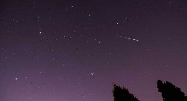 W nocy maksimum Perseidów - w godzinę można dostrzec ponad 100 "spadających gwiazd"