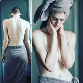 Androgyniczna modelka burzy ramy pojmowania różnic płciowych