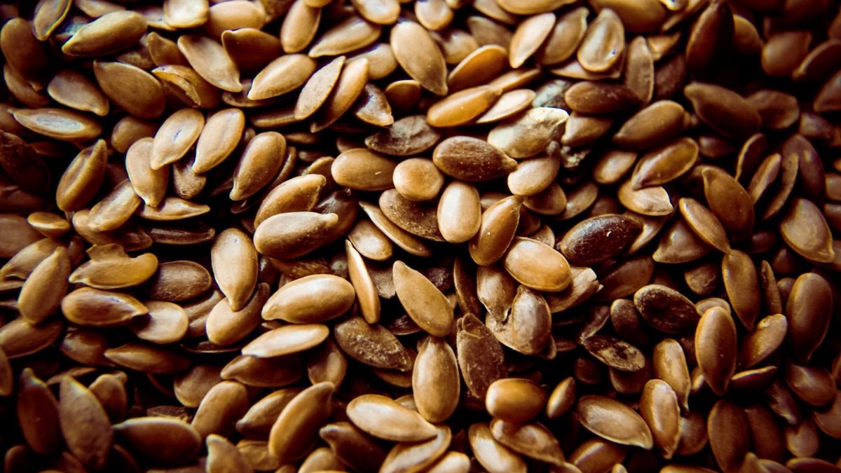 Siemię lniane poprawia pracę układu pokarmowego.