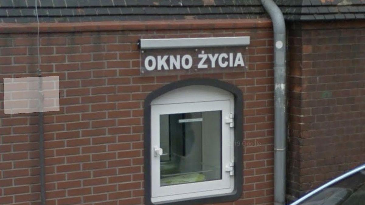 10-miesięczną dziewczynkę pozostawiono w oknie życia 