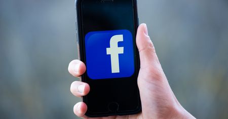 Scam na Facebooku. Podajesz hasło i tracisz dostęp do konta