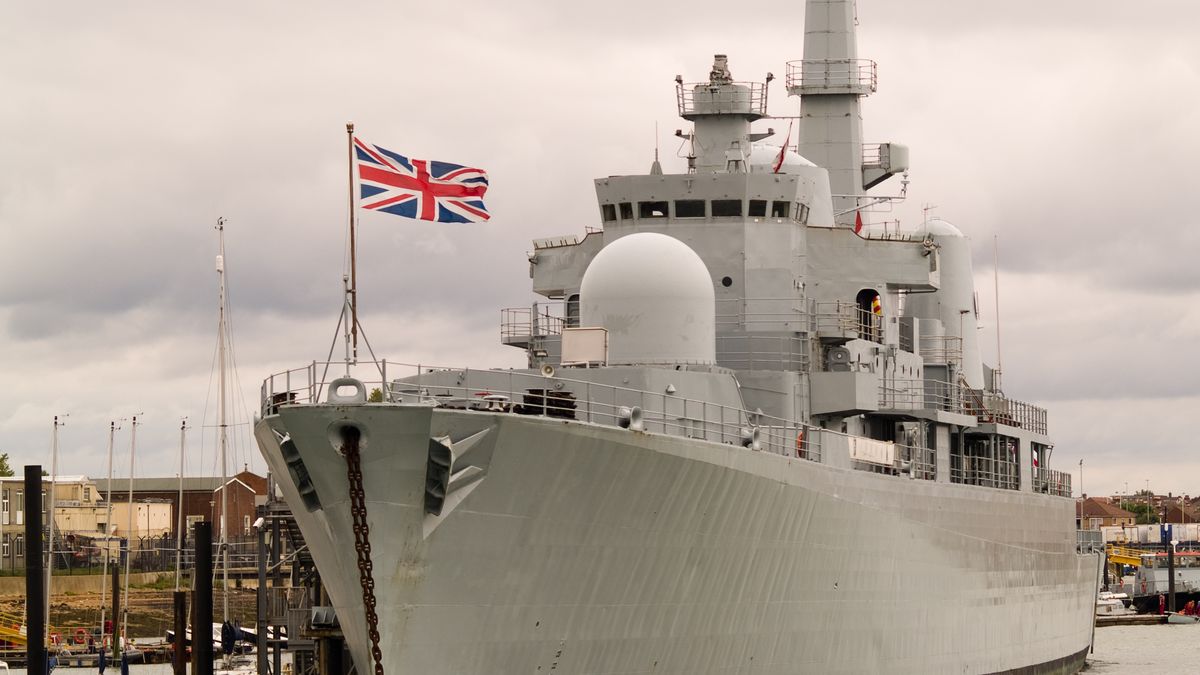 Brytyjski okręt wojenny - zdjęcie ilustracyjne