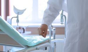 Ginekolog załamuje ręce. Wskazał najgorszą "antykoncepcję"