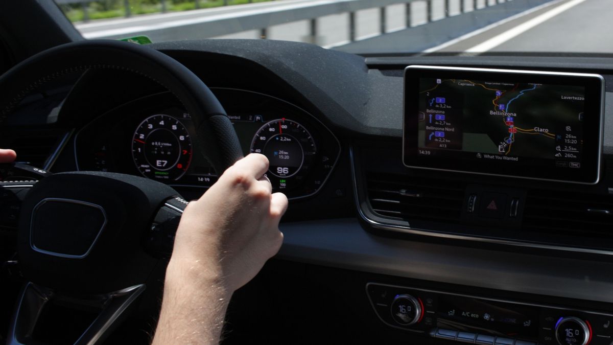 Monotonna jazda "zachęca" do zajęcia się czymś innym