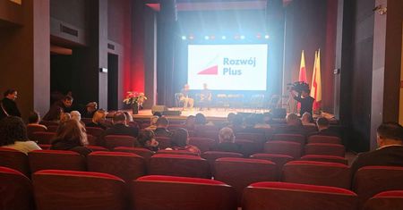 Miała być polityczna ofensywa. Morawiecki zaliczył klapę
