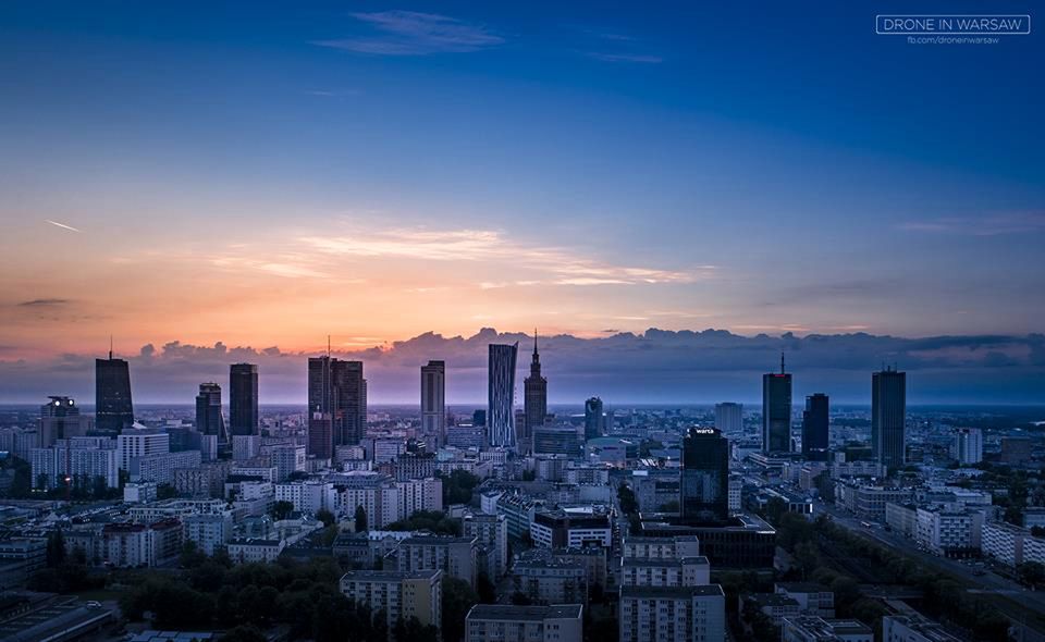 Warszawa z lotu ptaka wygląda przepięknie. Poznajcie wizję Drone in Warsaw 18