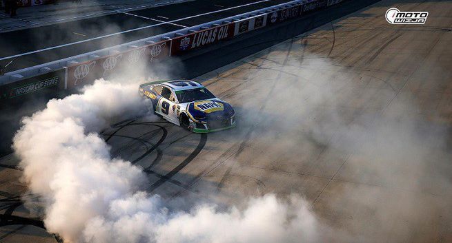 Monster Energy Nascar Cup Series przez kolejne 4 lata w Motowizji