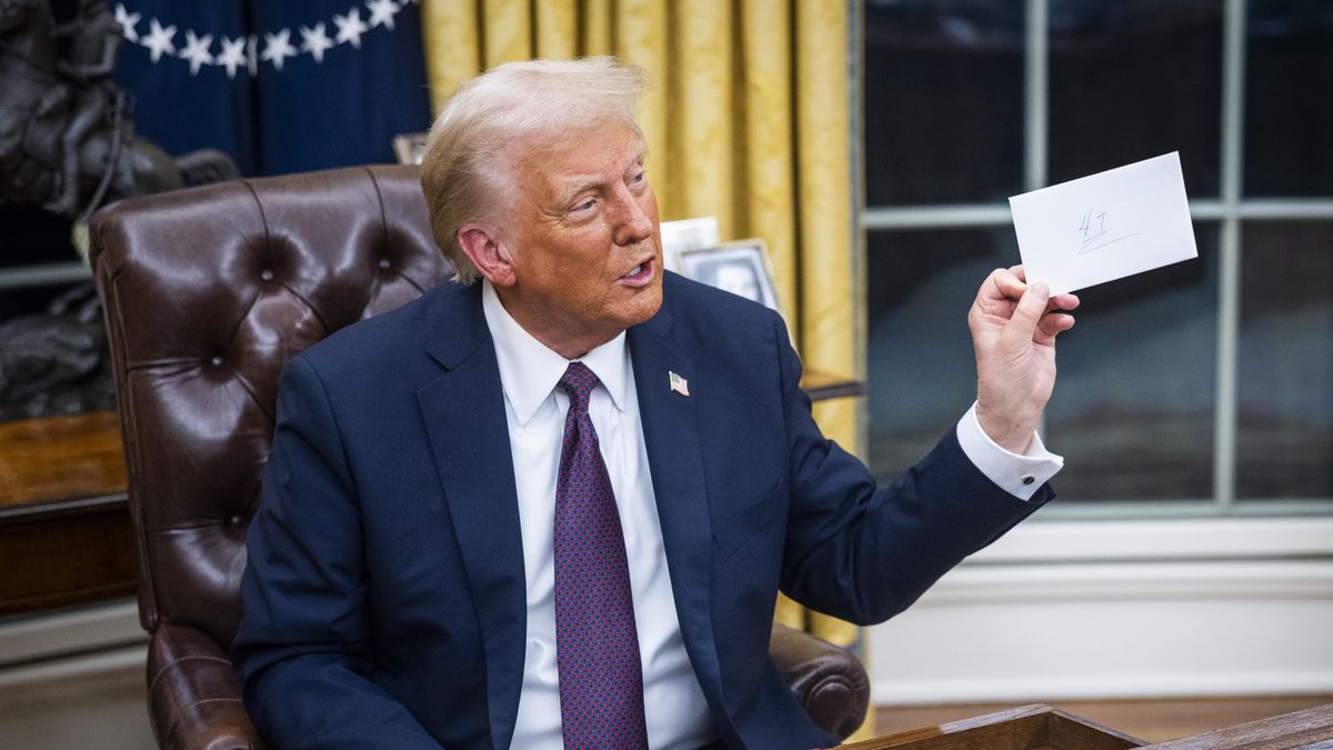 Donald Trump w Gabinecie Owalnym