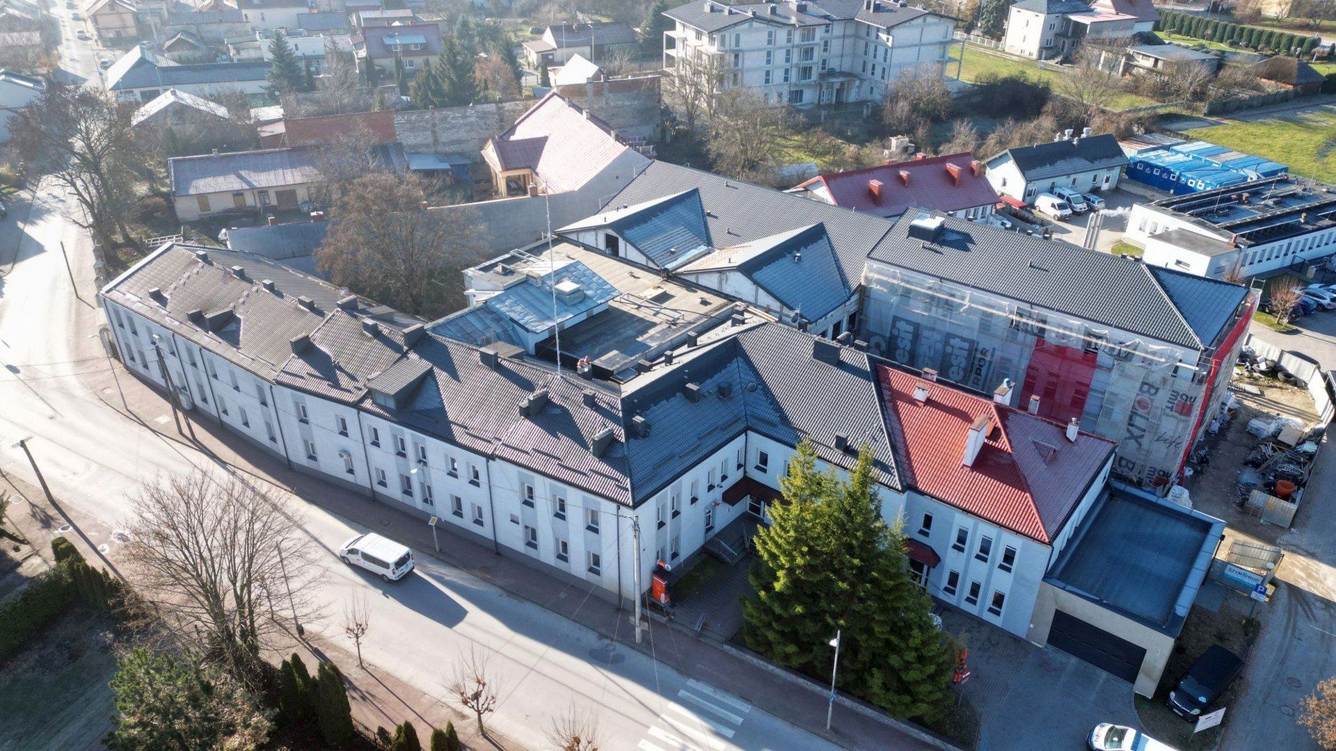 Planowo, rozbudowa szpitala w Chmielniku ma się zakończyć w czwartym kwartale 2026 roku. 