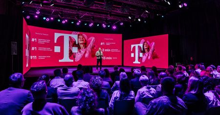 T-Mobile z jedną w pełni nielimitowaną taryfą dla wszystkich. Po prostu