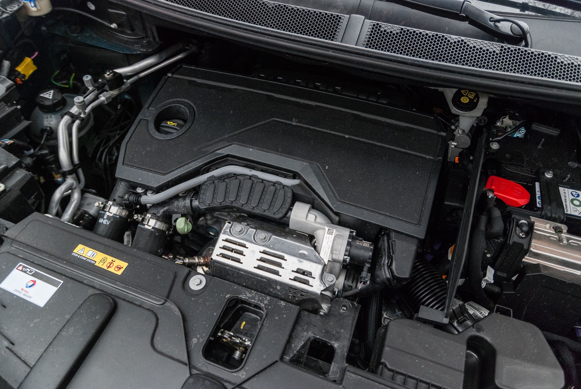 Peugeot 5008 hybrid