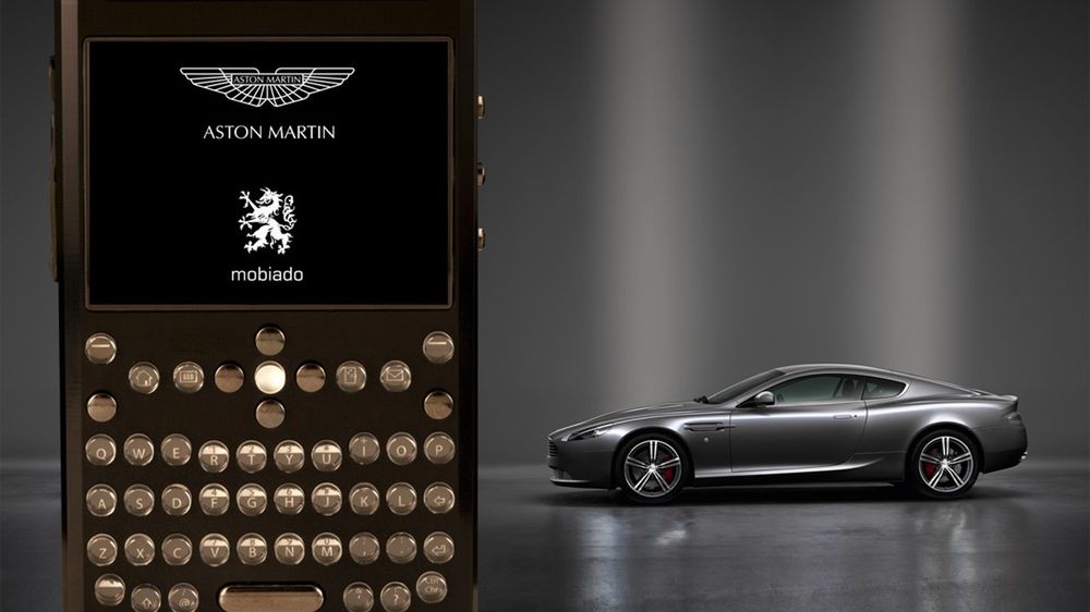 Mobiado Grand 350 Aston Martin - telefon dla najbogatszych miłośników motoryzacji 1